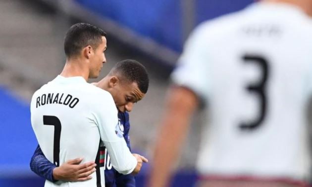 Fan Quỷ đỏ phát cuồng với ngôi sao EURO 2020 của Ý - Bóng Đá