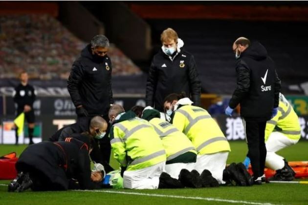 Wolves vs Liverpool: Rui Patricio suffers head injury in worrying Premier League clash - Bóng Đá