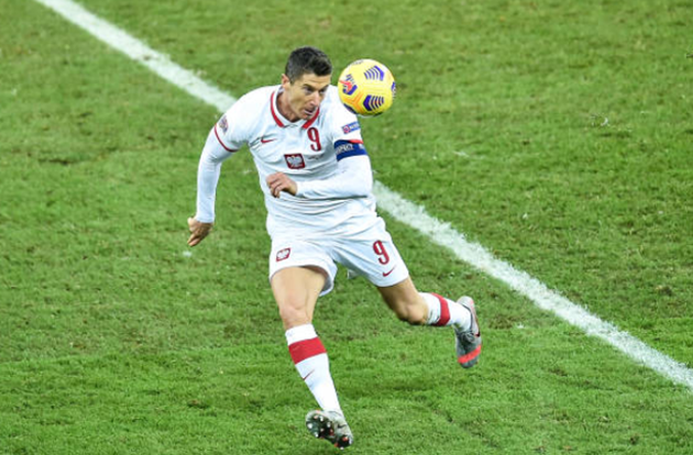 bài ảnh sau trận Hà Lan vs Ba Lan - Bóng Đá