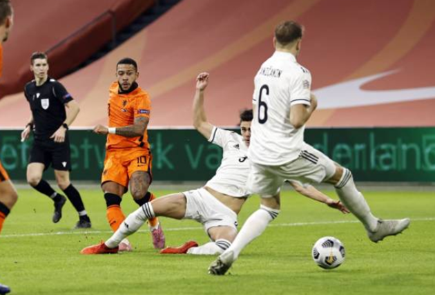 ảnh sau trận Hà Lan - Bóng Đá