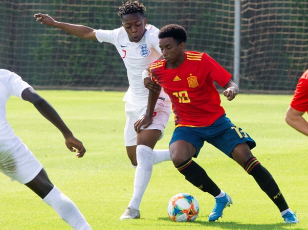 Barcelona wonderkid Alejandro Balde, 17, promoted to first team by Ronald Koeman is ready to push Alba for starting spot - Bóng Đá