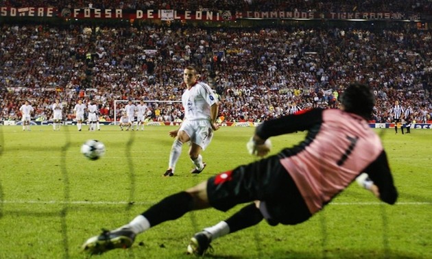 Dida ở Old Trafford - Bóng Đá