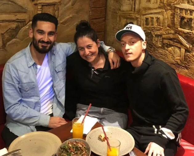 Inside Arsenal star Mesut Ozil’s millionaire London lifestyle, featuring his £10m home and favourite Turkish restaurant - Bóng Đá
