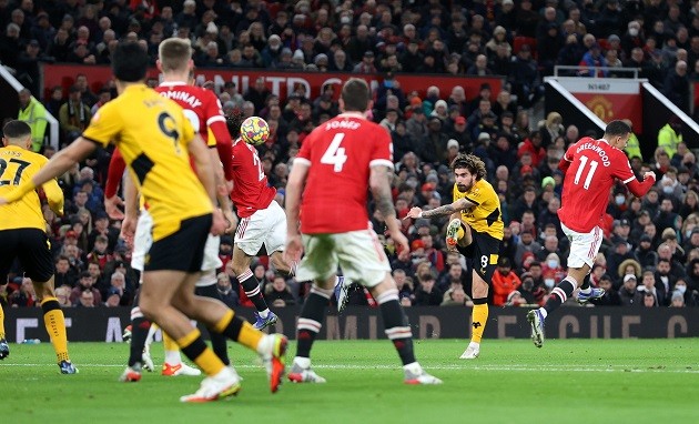 Manchester United warned 'extraordinary offer' required to sign Ruben Neves - Bóng Đá