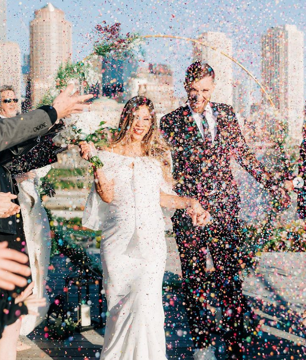 Những cô đào sắc nước hương trời của 3 tân binh Arsenal - Bóng Đá