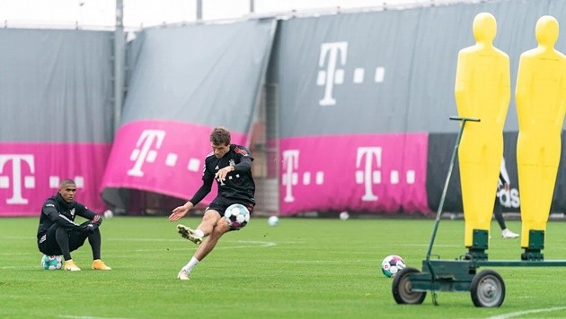 Ảnh tập Bayern Munich trước trận gặp Dortmund - Bóng Đá