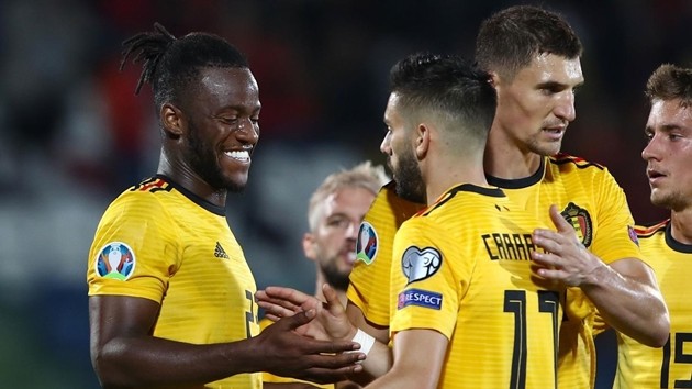 Đứng giữa tâm bão, dàn sao Arsenal đi tập mà mặt như 'đưa đám' - Bóng Đá