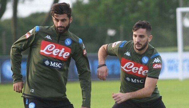 Napoli mâu thuẫn nội bộ, 