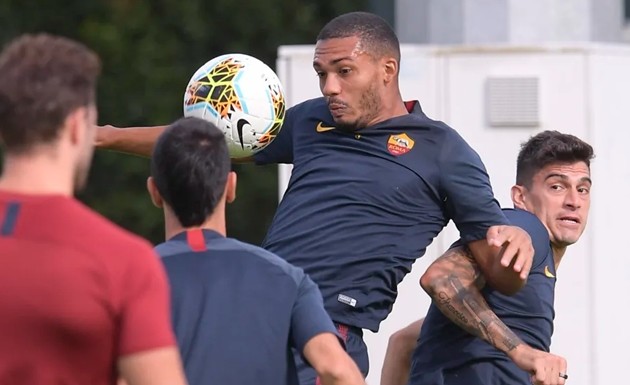 Ảnh tập của Smalling - Bóng Đá