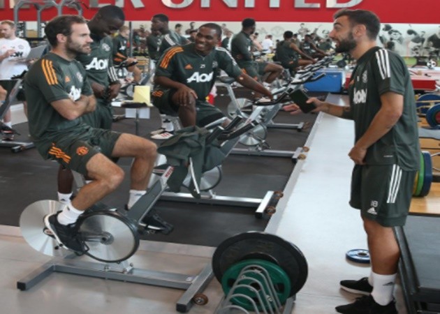 Ảnh sao MU tập gym - Bóng Đá
