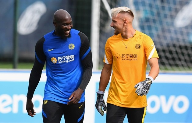 XONG! 9 ca nhiễm COVID-19 bị phát hiện, derby Milano có nguy cơ bị hoãn - Bóng Đá