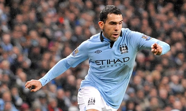 Từ Schmeichel đến Tevez: 7 cái tên từng khoác áo Man Utd và Man City - Bóng Đá