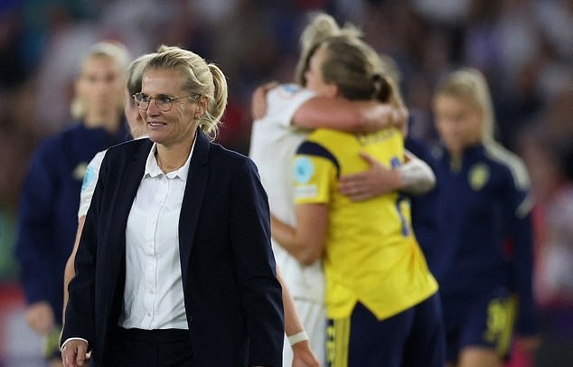 Tiền đạo MU ghi siêu phẩm đánh gót, nữ Anh vào chung kết EURO 2022 - Bóng Đá