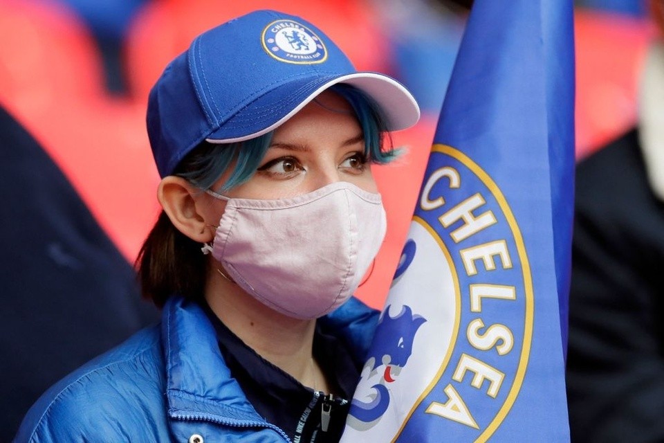 Thất bại cay đắng, toàn đội Chelsea đổ gục xuống sân - Bóng Đá