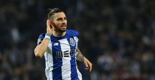 Porto rather let Telles go for free - Bóng Đá