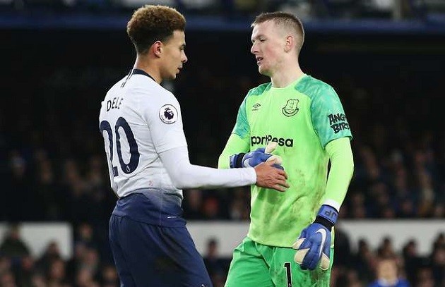 Everton 2-2 Liverpool: Jordan Pickford once made a similar tackle on Dele Alli - Bóng Đá