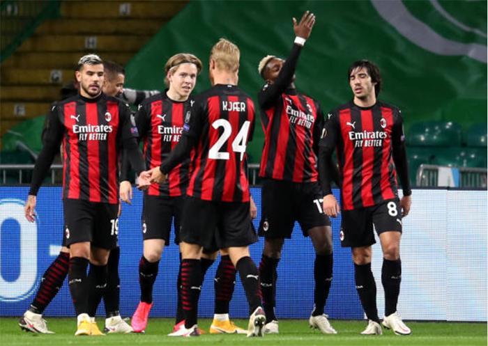 Ibrahimovic im tiếng trong ngày AC Milan thắng nhẹ nhàng 