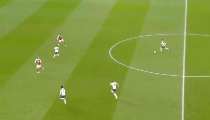 CHOÁNG! Thomas Partey chấn thương rời sân, Arteta lập tức đẩy trở lại - Bóng Đá
