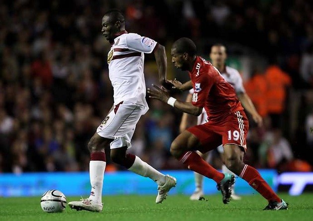 Ngày này năm xưa: Liverpool bị đội bóng hạng tư loại khỏi League Cup - Bóng Đá
