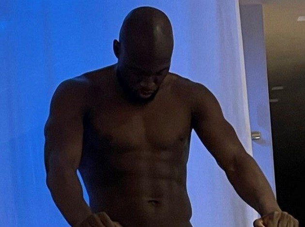 Romelu Lukaku: Ex-Man Utd striker's incredible physique after losing 16lbs - Bóng Đá