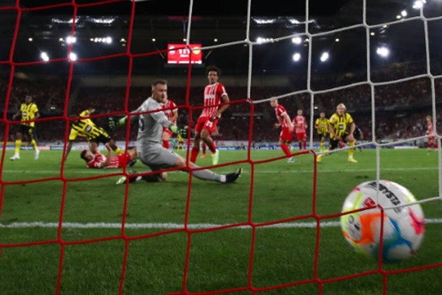 Bayern vượt qua vòng bảng; Son - Kane nâng bước Tottenham - Bóng Đá