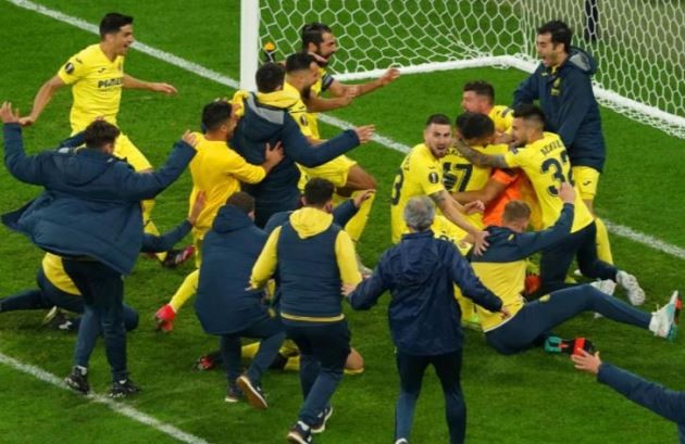 Man Utd từng 'kệch cỡm' như thế nào trước Villarreal? - Bóng Đá