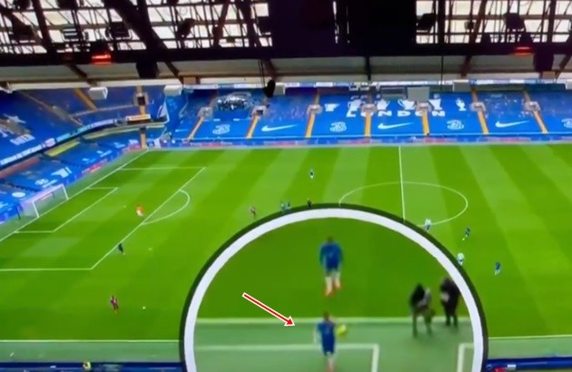 Ed Woodward and Ole Gunnar Solskjaer shrug off sack speculation at Man Utd Gala Dinner - Bóng Đá