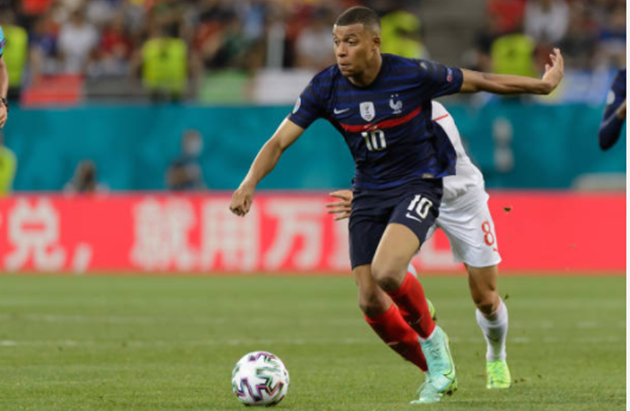 Chùm ảnh Mbappe - Bóng Đá