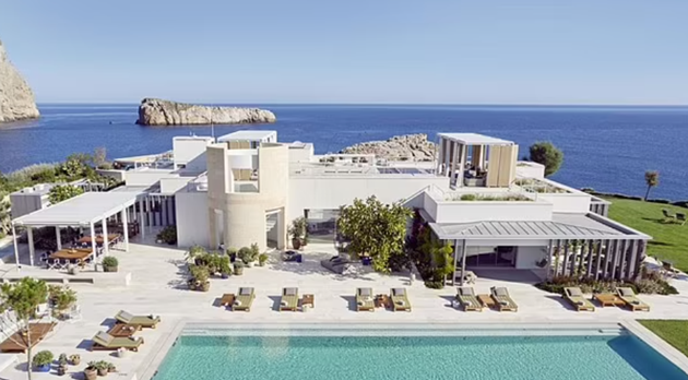 Chelsea stars take break during pre-season tour to head to Universal Studios - Bóng Đá