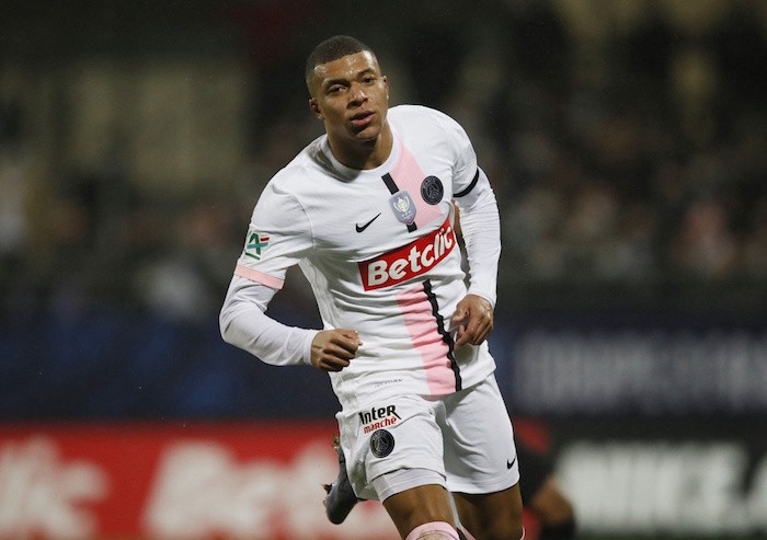 Mbappe lập hat-trick trong 18 phút - Bóng Đá