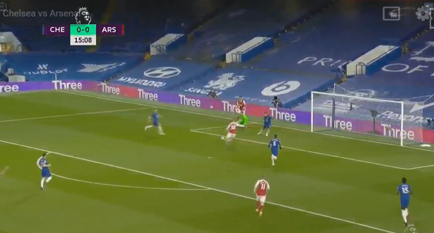 Simon Kjaer cleared Christian Eriksen's airways - Bóng Đá