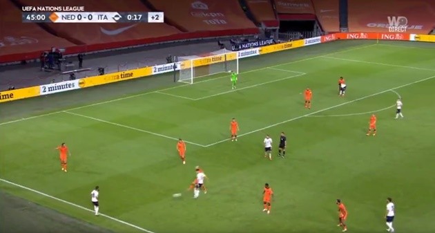 Đánh bại Kepa, Van Dijk ăn mừng ngạo nghễ bên 2 danh hiệu lớn - Bóng Đá