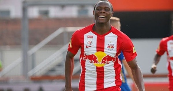 Jamie Carragher hopes Liverpool can beat Man Utd and Man City to Jude Bellingham - Bóng Đá