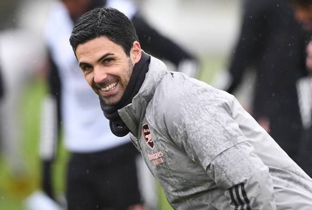 Malta coach ‘knocks himself out’ on dugout and does not remember second half of Spain loss - Bóng Đá