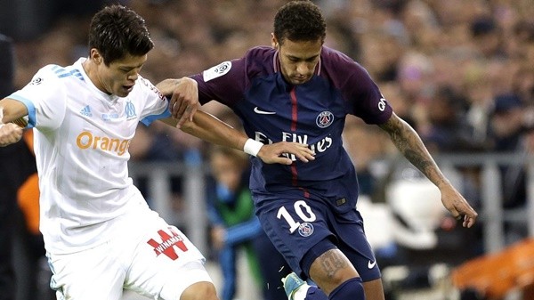 neymar phân biệt chủng tộc với Sakai - Bóng Đá