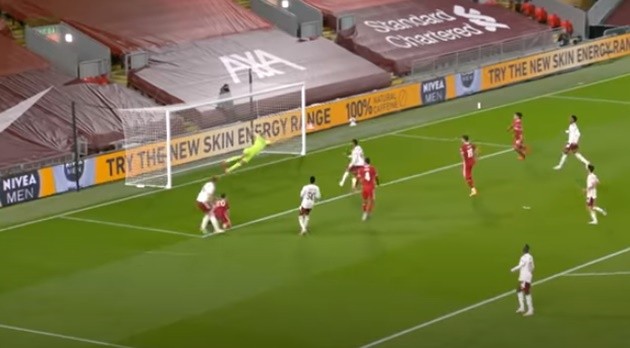 Leno xuất sắc trước Liverpool - Bóng Đá