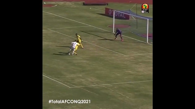 Morata sử dụng roulette để qua Werner - Bóng Đá