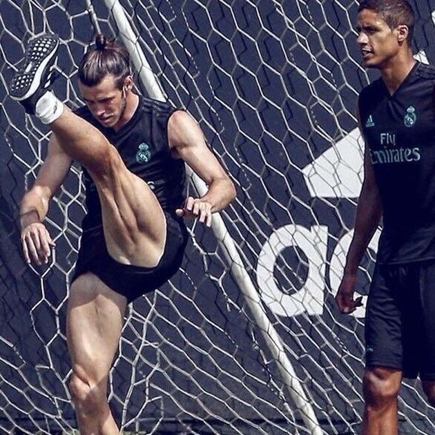 Manchester United fans react to Brandon Williams' performance - Bóng Đá