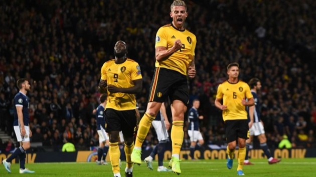 Đứng giữa tâm bão, dàn sao Arsenal đi tập mà mặt như 'đưa đám' - Bóng Đá