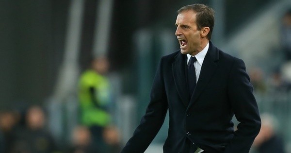 Max Allegri : Tôi đang học tiếng Anh - Bóng Đá