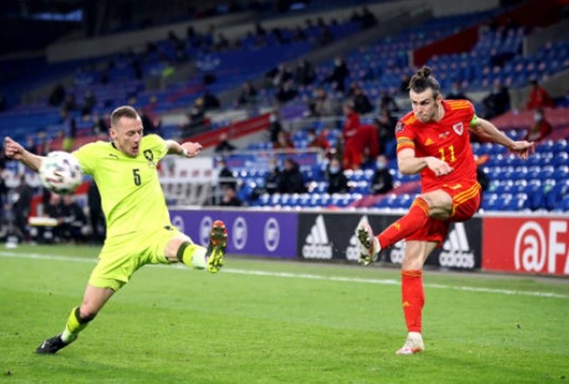 Xác nhận: Arsenal, Tottenham không 'có cửa' với Sterling - Bóng Đá