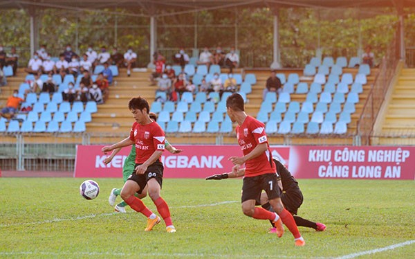 Anh Đức lập cú đúp, CLB Long An chen chân vào top 3 Hạng Nhất 2021 - Bóng Đá