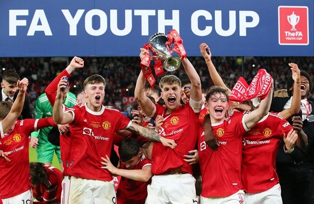 Cầu thủ ấn tượng nhất của đội trẻ M.U trong ngày vô địch FA Youth Cup - Bóng Đá