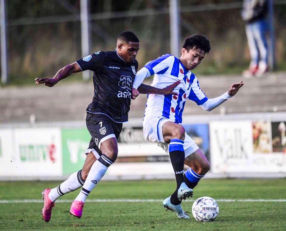 HLV SC Heerenveen úp mở khả năng ra sân của Văn Hậu ở trận gặp FC Groningen  - Bóng Đá
