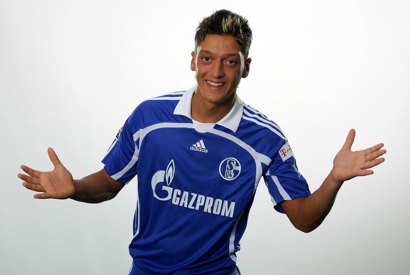 Siêu đội hình Schalke nếu không bán trụ cột - Bóng Đá