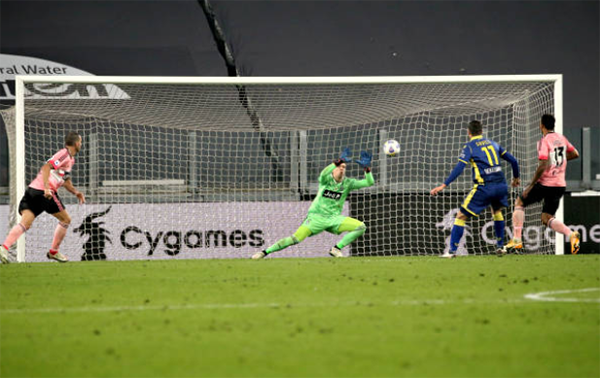 Vắng Ronaldo, Juventus 
