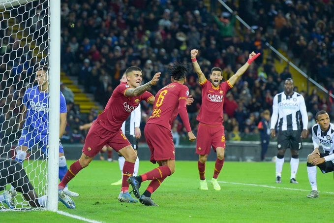 Đỉnh hơ Van Dijk lẫn Maguire, ai đó làm ơn cản 