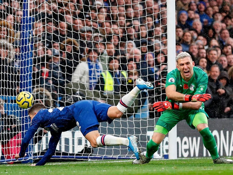 Pulisic dùng cả thân mình ghi bàn đầu tiên cho Chelsea - Bóng Đá