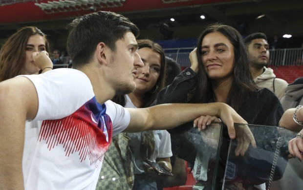 Harry Maguire cưới vợ - Bóng Đá