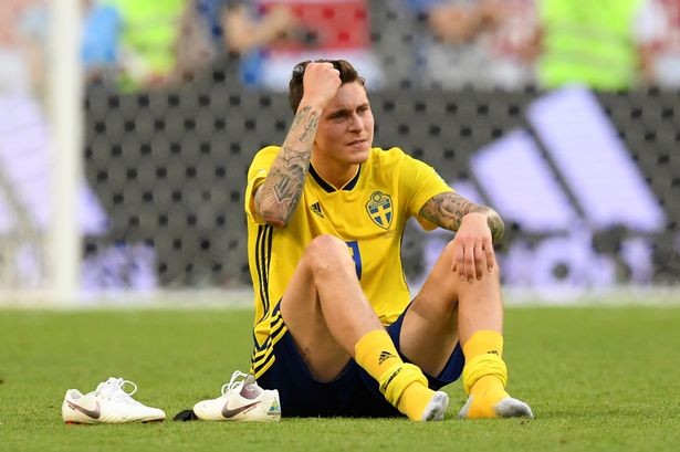 HLV ĐT Thụy Điển lên tiếng về chấn thương của Victor Lindelof - Bóng Đá